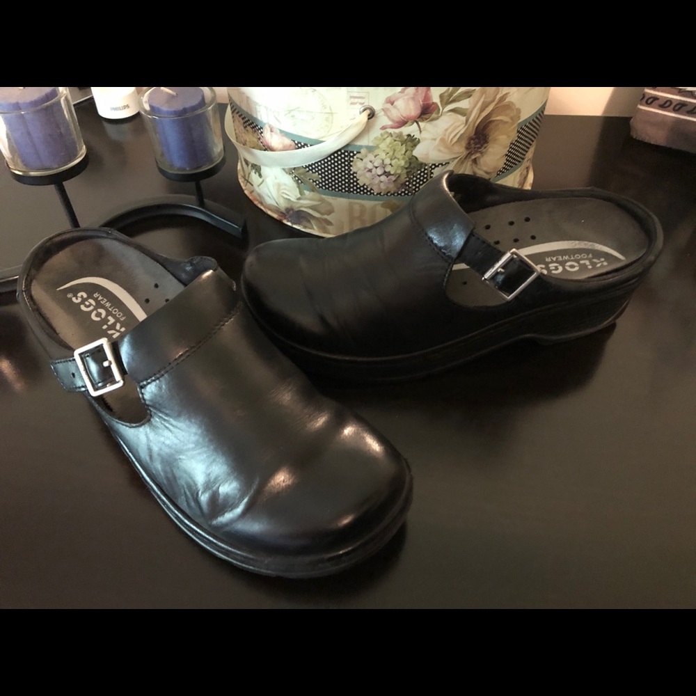 Klogs Size 8 Black Very good condition